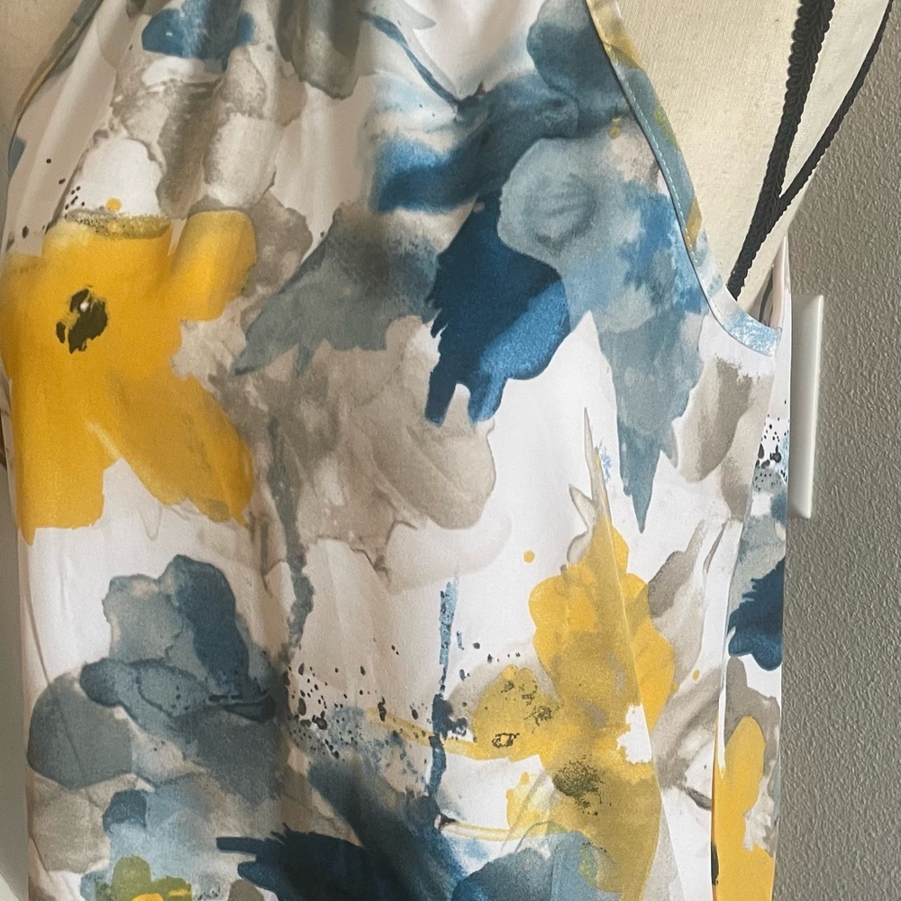 Watercolor Floral High Neck Halter Top Size Small - Picture 7 of 10